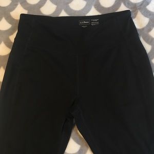 L.L Bean Black exercise leggings size medium